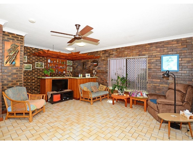 89 Esplanade, Point Vernon QLD 4655