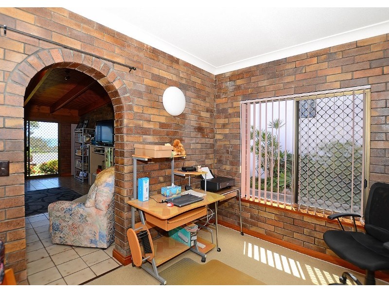 89 Esplanade, Point Vernon QLD 4655