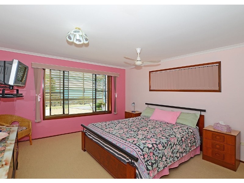 89 Esplanade, Point Vernon QLD 4655