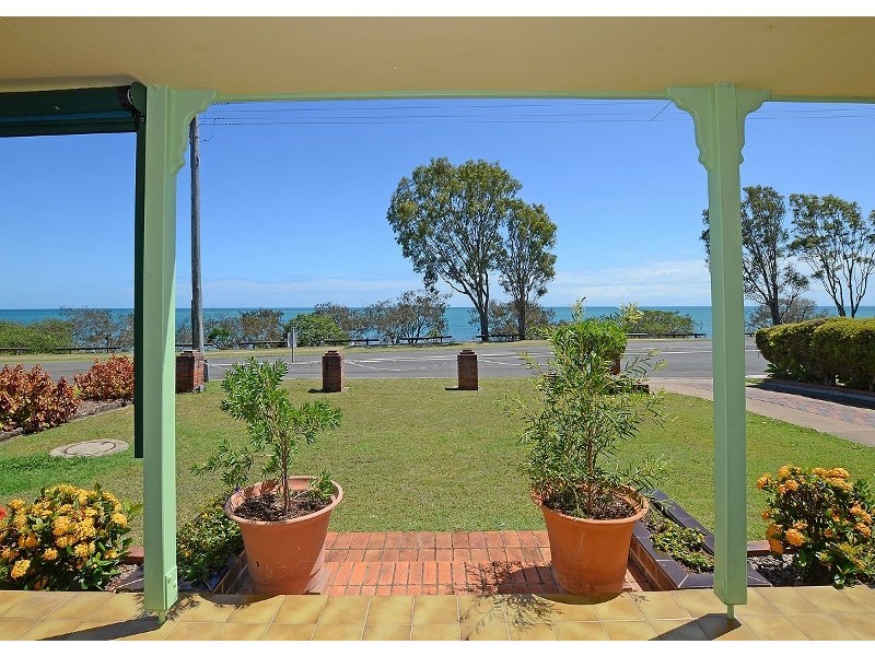 89 Esplanade, Point Vernon QLD 4655