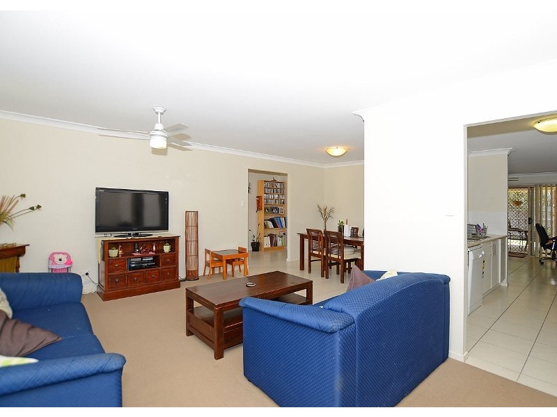 16 Peat Court, Nikenbah QLD 4655