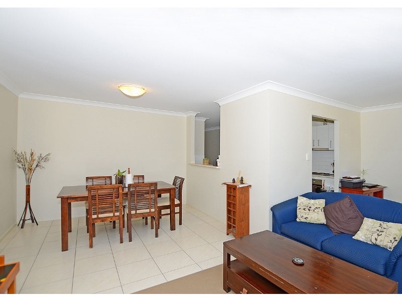 16 Peat Court, Nikenbah QLD 4655