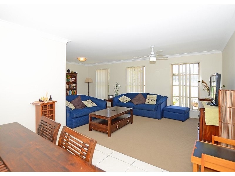 16 Peat Court, Nikenbah QLD 4655