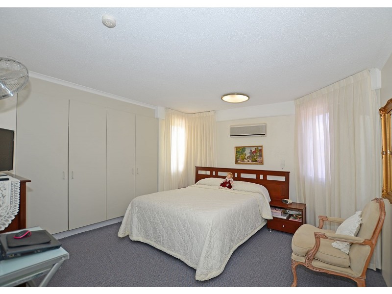 17/386 Esplanade, Torquay QLD 4655