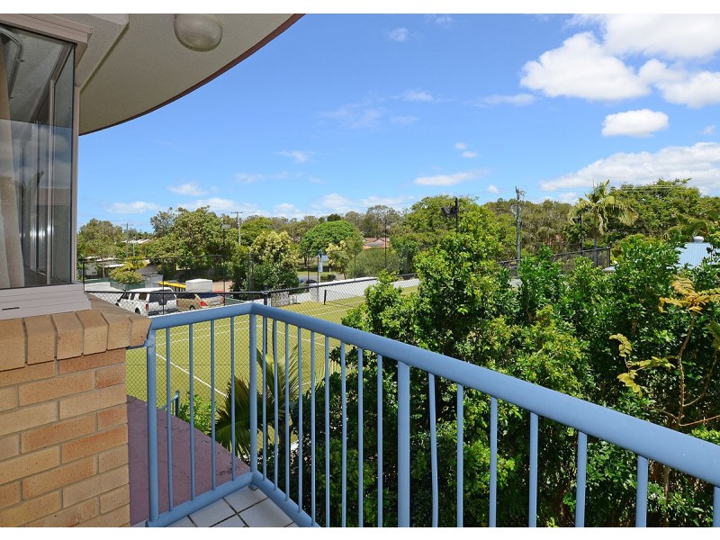 17/386 Esplanade, Torquay QLD 4655