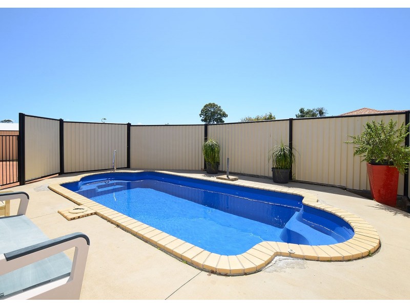 14 Turnbull Court, Urangan QLD 4655