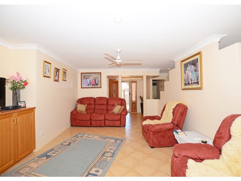 14 Turnbull Court, Urangan QLD 4655