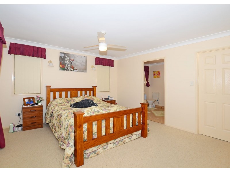 14 Turnbull Court, Urangan QLD 4655