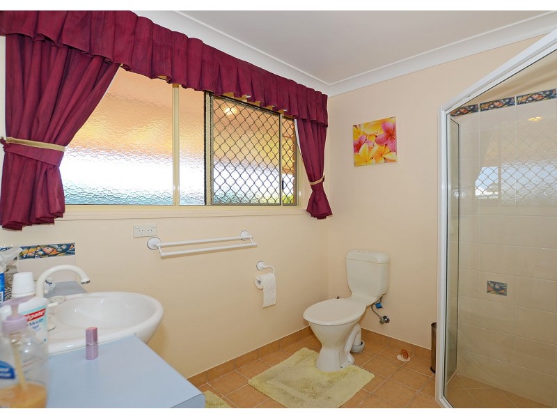 14 Turnbull Court, Urangan QLD 4655