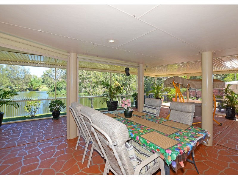 14 Turnbull Court, Urangan QLD 4655