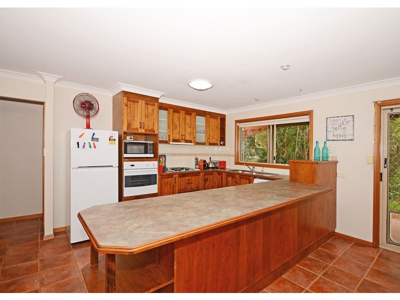 138 Kingfisher Parade, Toogoom QLD 4655