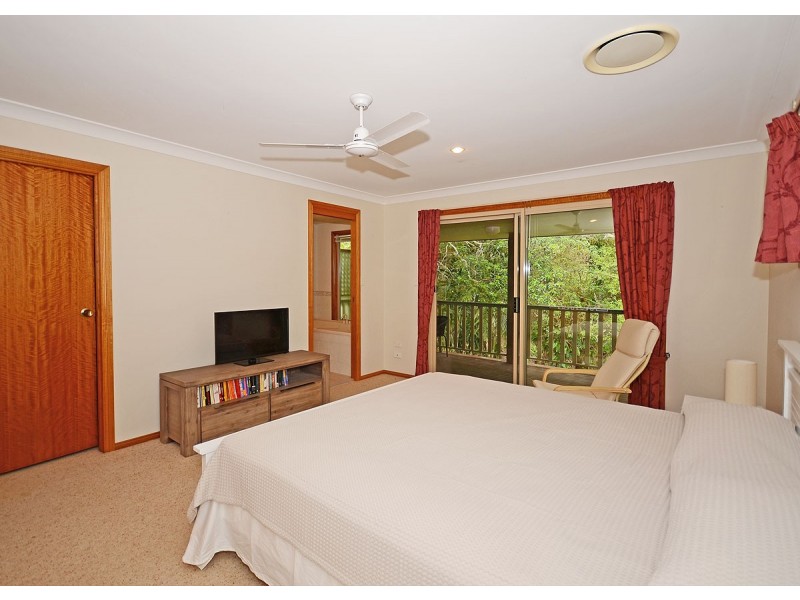138 Kingfisher Parade, Toogoom QLD 4655
