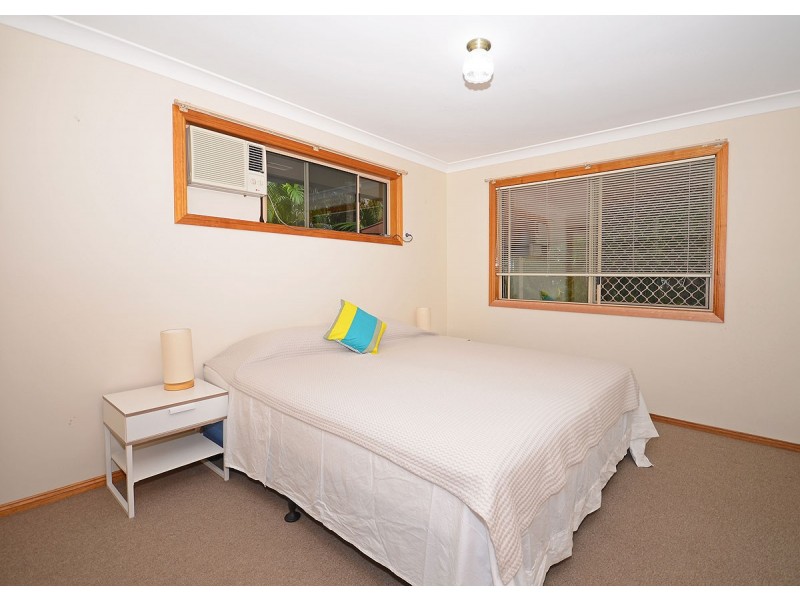 138 Kingfisher Parade, Toogoom QLD 4655