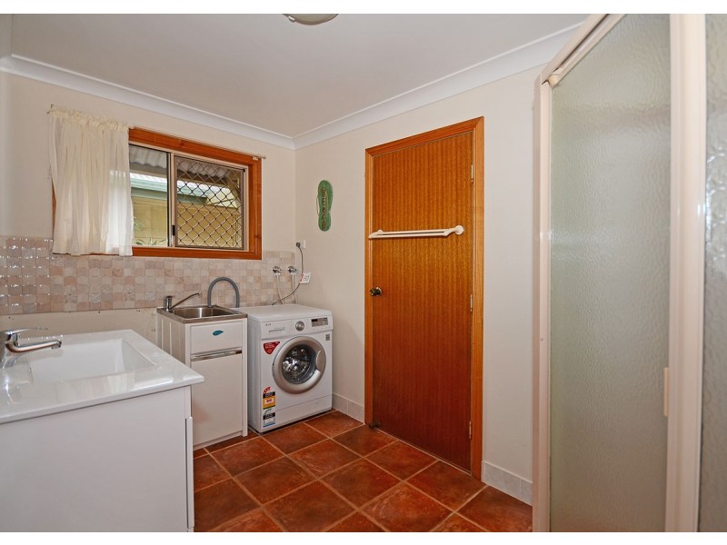138 Kingfisher Parade, Toogoom QLD 4655