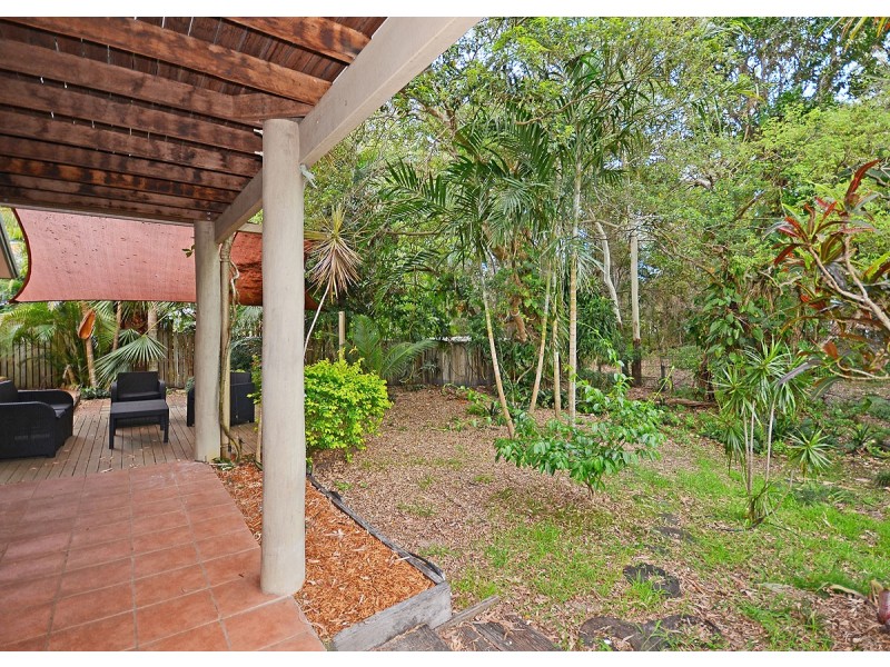 138 Kingfisher Parade, Toogoom QLD 4655