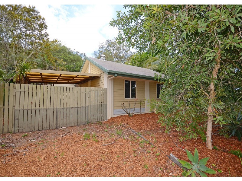 138 Kingfisher Parade, Toogoom QLD 4655