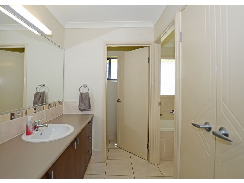 35 Carrick Way, Wondunna QLD 4655