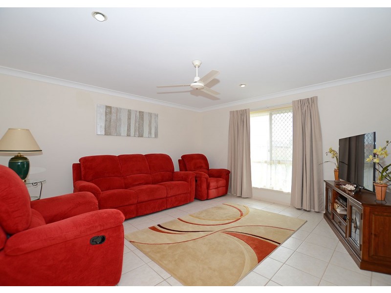 62 Wattle Street, Point Vernon QLD 4655