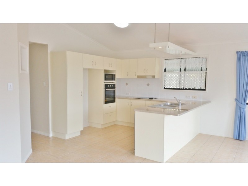 167-7 Bay Drive, Pialba QLD 4655