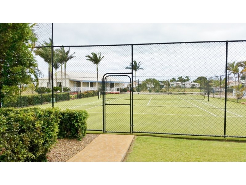 167-7 Bay Drive, Pialba QLD 4655