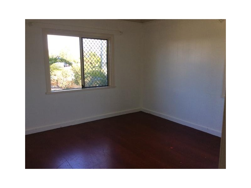 195 Long Street, Point Vernon QLD 4655