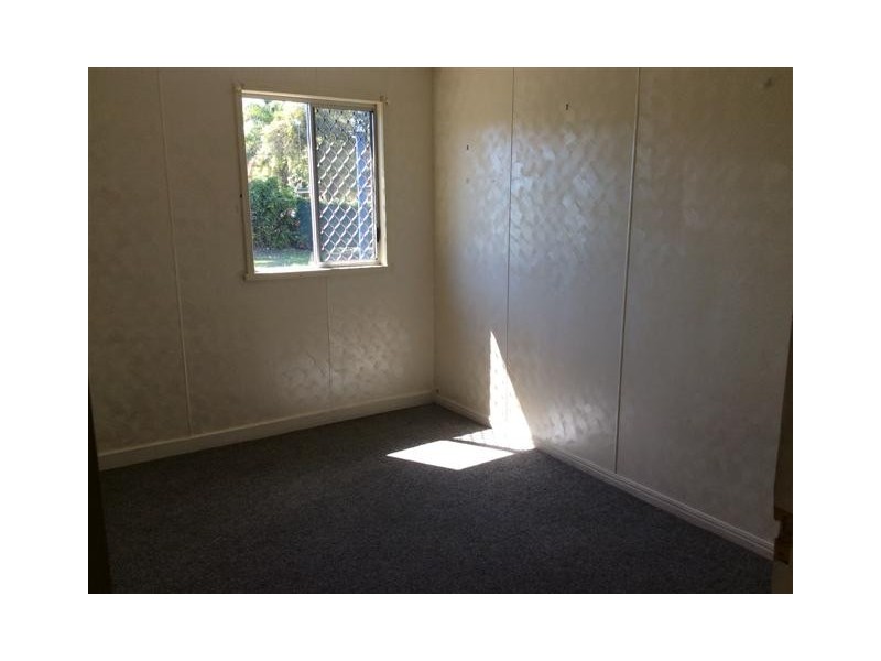195 Long Street, Point Vernon QLD 4655