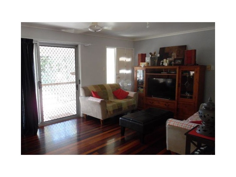 29 Cunningham Street, Torquay QLD 4655