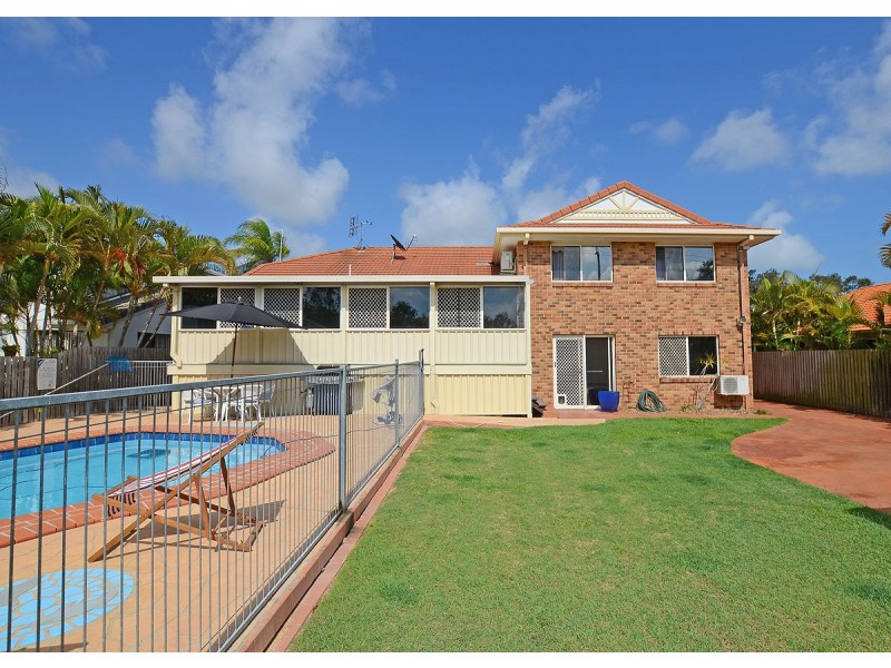 31 Bowerbird Ave, Eli Waters QLD 4655