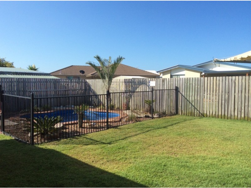15 Bunya Court, Eli Waters QLD 4655