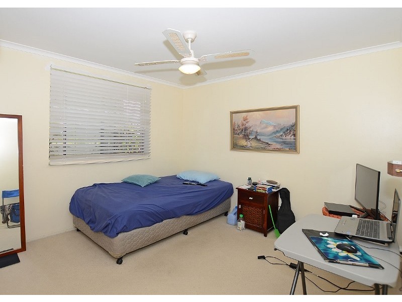 796 Boat Harbour Drive, Urangan QLD 4655