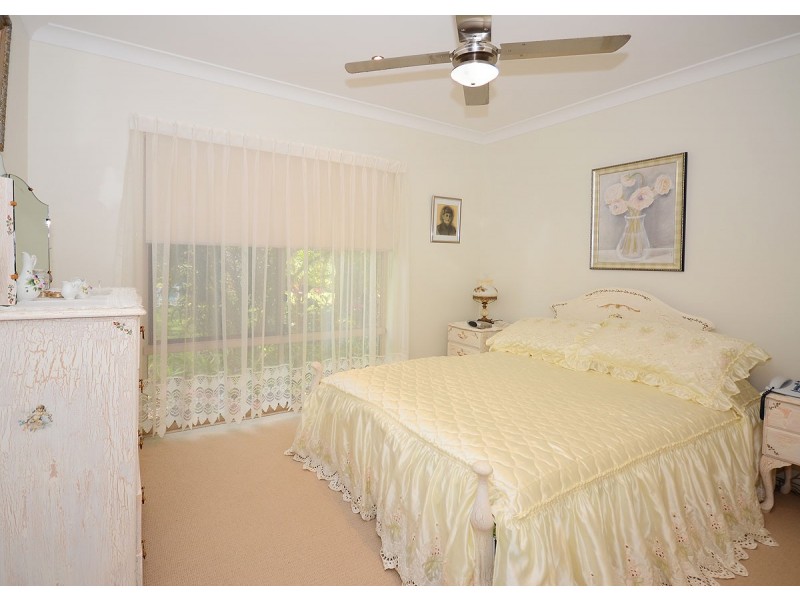 00 Shore Rd, Urangan QLD 4655