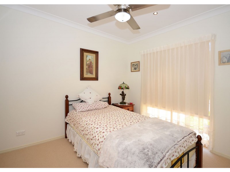 00 Shore Rd, Urangan QLD 4655