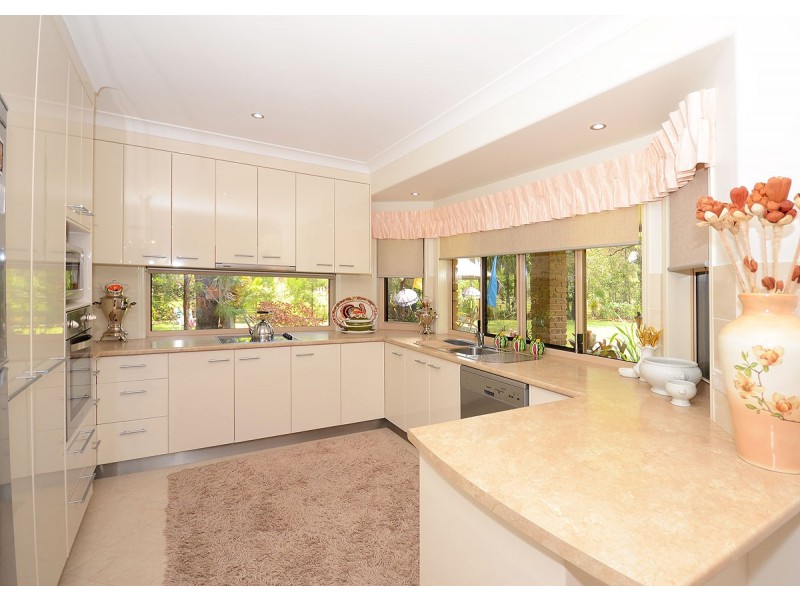 00 Shore Rd, Urangan QLD 4655
