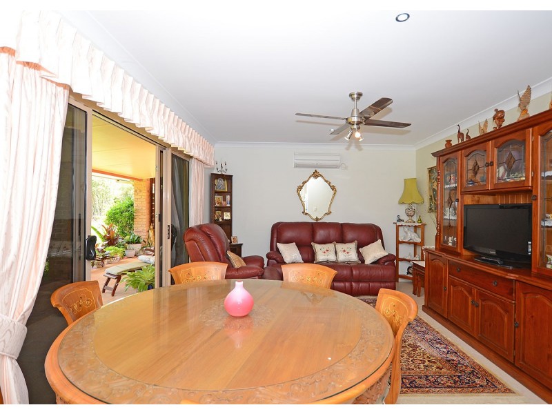 00 Shore Rd, Urangan QLD 4655