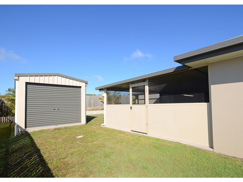 12 Parklink Avenue West, Wondunna QLD 4655