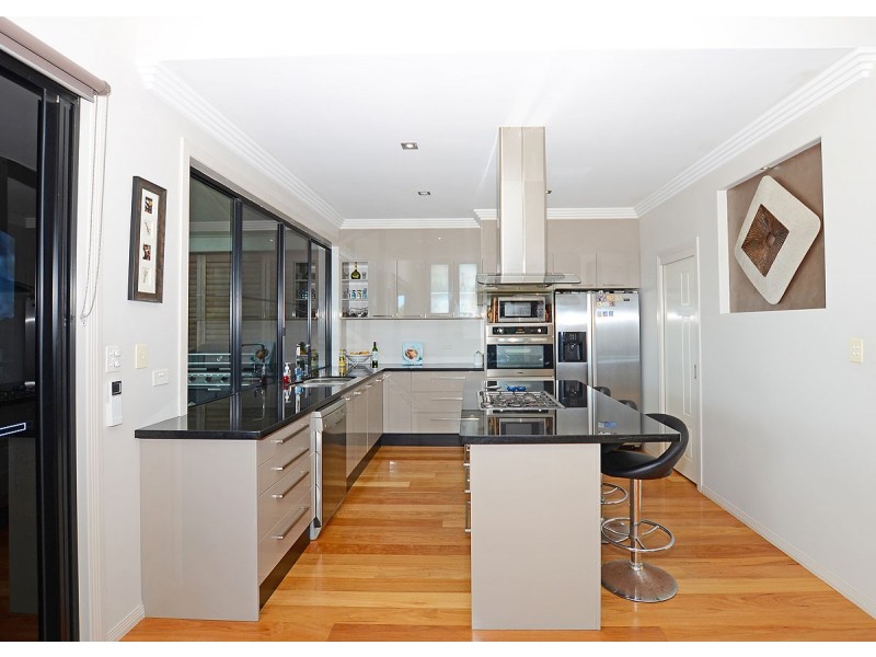 66 Long Street, Point Vernon QLD 4655