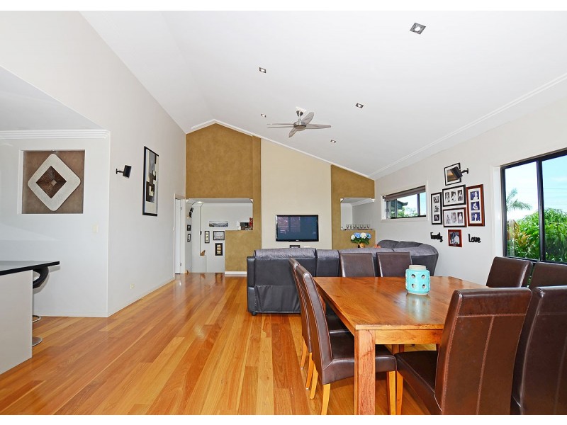 66 Long Street, Point Vernon QLD 4655