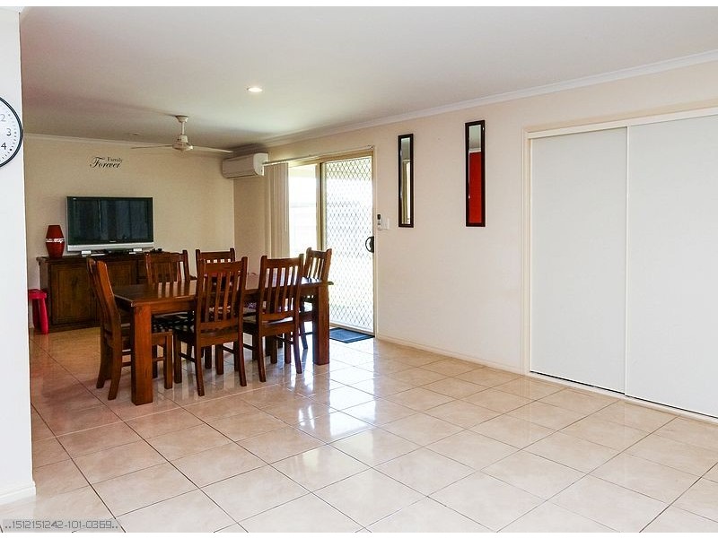 40 Bounty Cct, Eli Waters QLD 4655