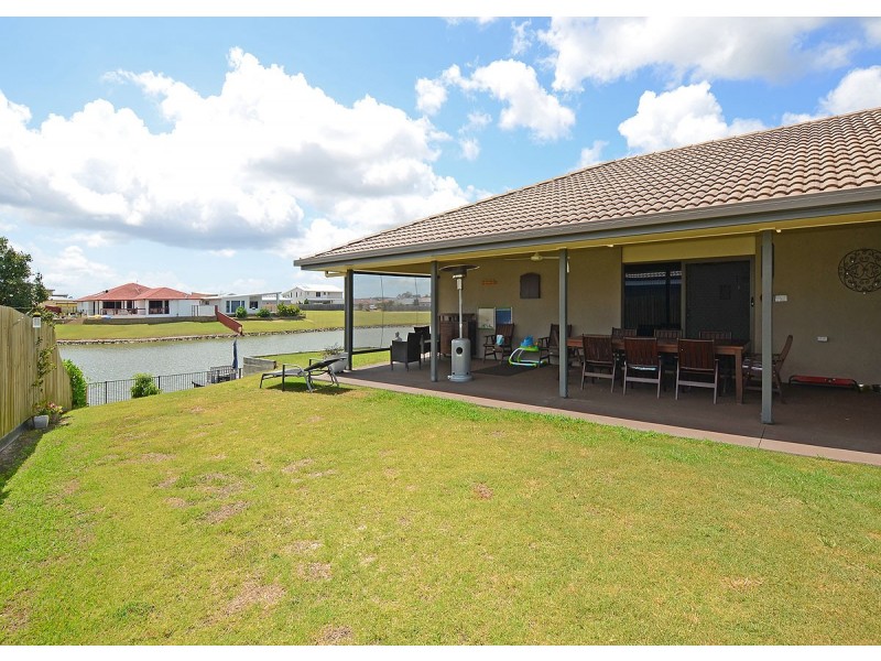 9 Bounty Circuit, Eli Waters QLD 4655