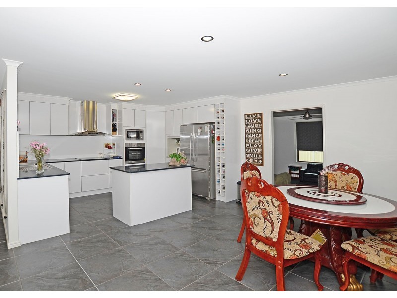 9 Bounty Circuit, Eli Waters QLD 4655