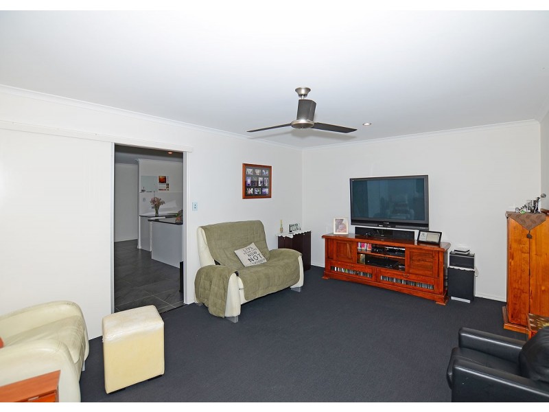 9 Bounty Circuit, Eli Waters QLD 4655