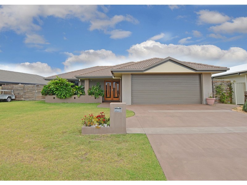 9 Bounty Circuit, Eli Waters QLD 4655