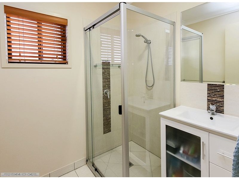 10 Sunad Court, Nikenbah QLD 4655