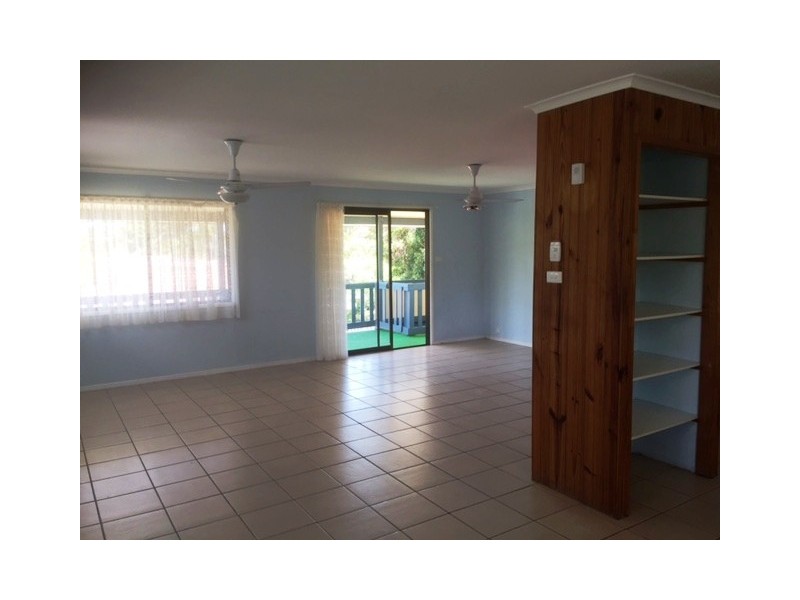 9 Shelley Street, Scarness QLD 4655