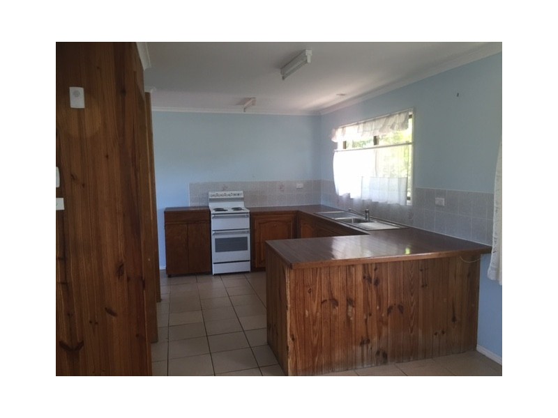 9 Shelley Street, Scarness QLD 4655