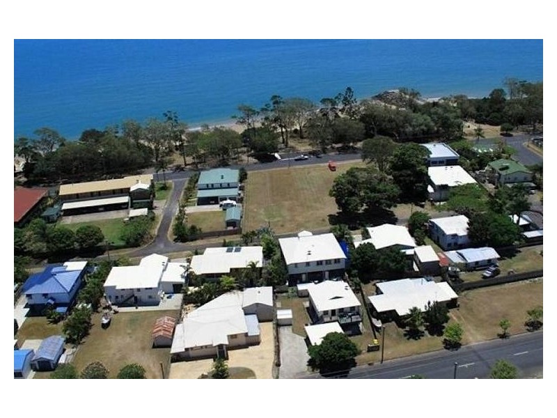 514 Esplanade, Urangan QLD 4655