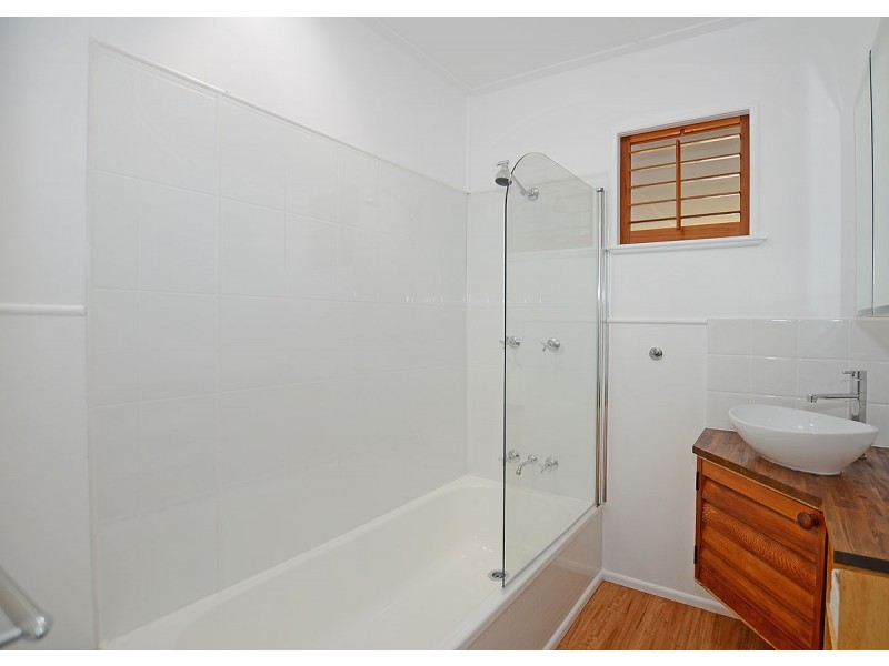 7 Ocean Street, Torquay QLD 4655
