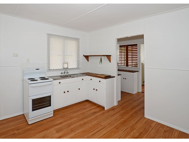 7 Ocean Street, Torquay QLD 4655