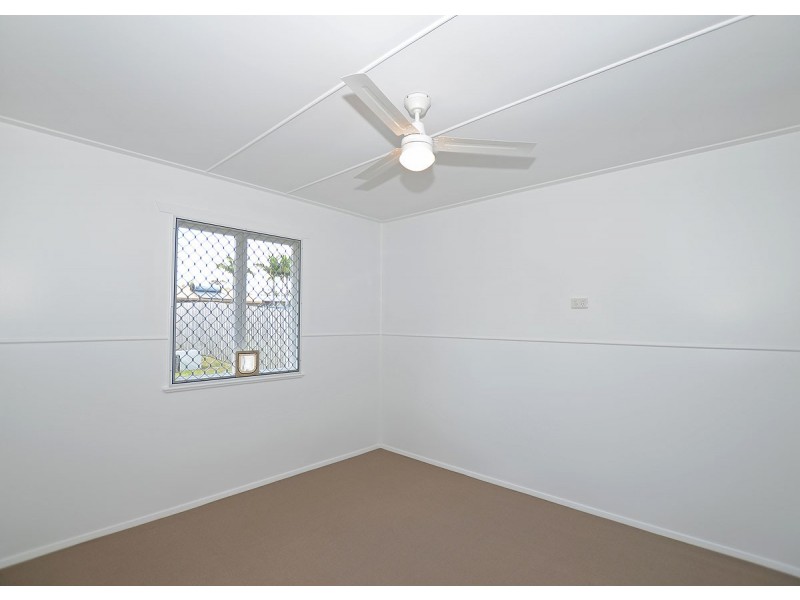 7 Ocean Street, Torquay QLD 4655