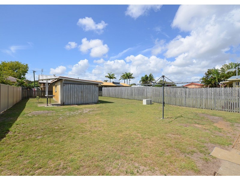 7 Ocean Street, Torquay QLD 4655